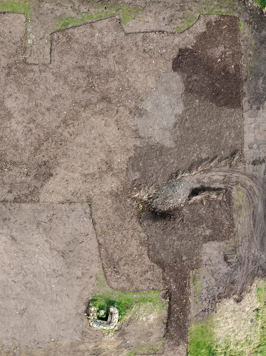 Trench P after it was per­manently refilled